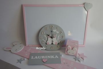 Dřevěné dekorace se zajíčkem