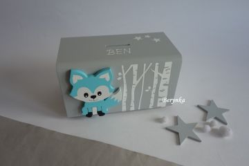 Dřevěná pokladnička s liškou