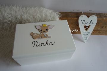 Dřevěná bedýnka se srnečkou