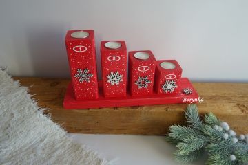 Adventní svícen stupňovitý s vločkami - různé barvy