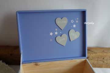 Dřevěná bedýnka s vyřezaným jménem a medvídkem - pro kluky