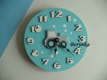 Hodiny s traktorem - kulaté/čtvercové