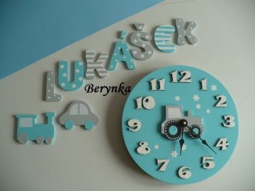 Hodiny s traktorem - kulaté/čtvercové