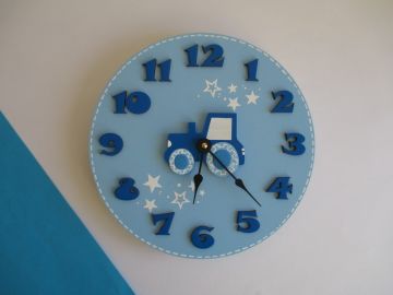 Hodiny s traktorem - kulaté/čtvercové