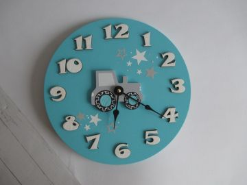 Hodiny s traktorem - kulaté/čtvercové