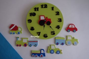 Hodiny s traktorem - kulaté/čtvercové