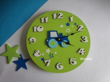 Hodiny s traktorem - kulaté/čtvercové