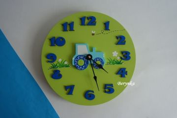 Hodiny s traktorem - kulaté/čtvercové