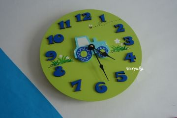 Hodiny s traktorem - kulaté/čtvercové