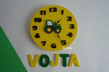 Hodiny s traktorem - kulaté/čtvercové