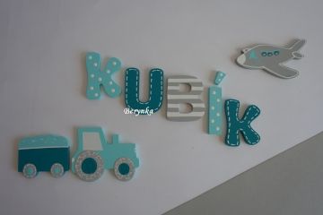 Dřevěná písmenka "s čárkováním"