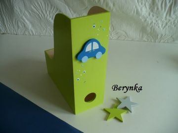 Dřevěný šanon s dopravními prostředky