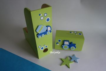 Dřevěný šanon s dopravními prostředky