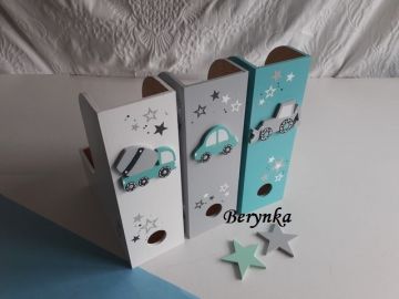 Dřevěný šanon s dopravními prostředky