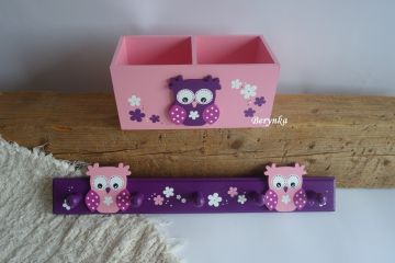 Dřevěný stojánek na tužky se sovičkou