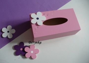 Krabička na kapesníky s kytičkou