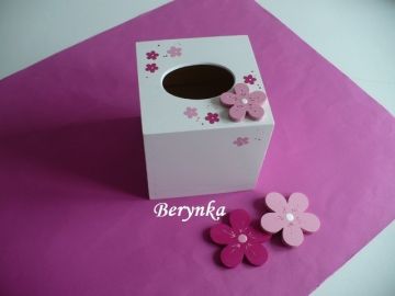 Krabička na kapesníky s kytičkou