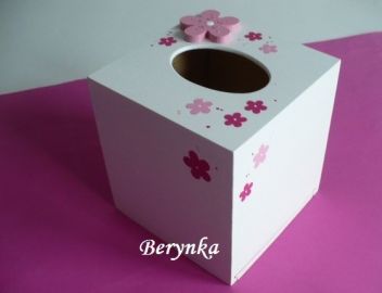 Krabička na kapesníky s kytičkou