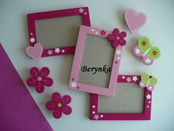 Dřevěný fotorámeček s motýlkem