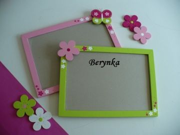 Dřevěný fotorámeček s motýlkem