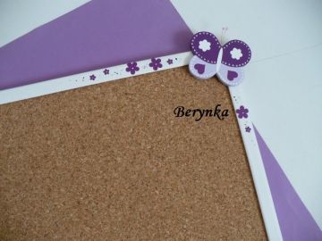 Nástěnka s motýlkem