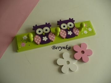 Dětský věšák se sovičkami