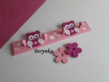 Dětský věšák se sovičkami