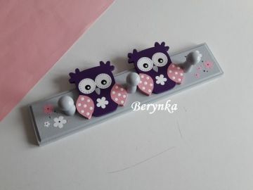 Dětský věšák se sovičkami