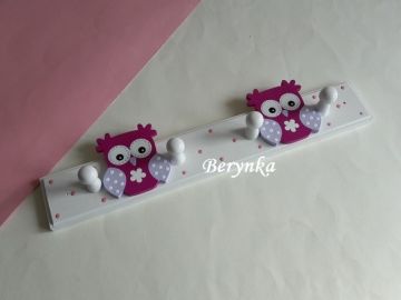 Dětský věšák se sovičkami