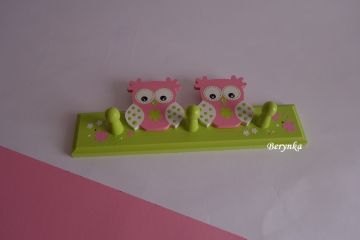 Dětský věšák se sovičkami