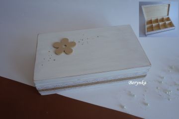 Šperkovnice s kytičkou