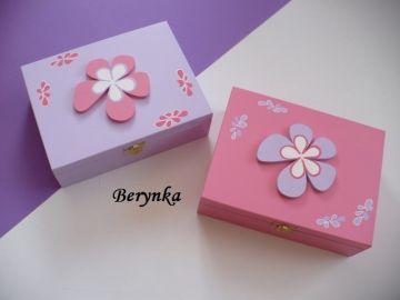 Šperkovnice s kytičkou