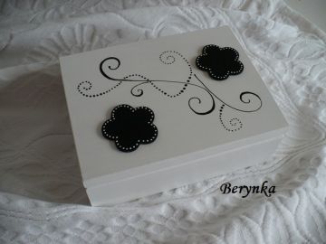 Šperkovnice s kytičkou