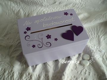 Svatební bedýnka se srdíčky a kytičkami