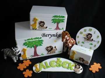 Hodiny se lvem - kulaté/čtvercové