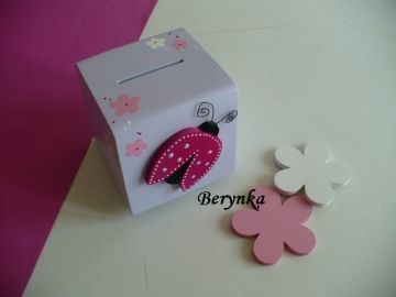 Dřevěné dekorace - malinovo-fialová