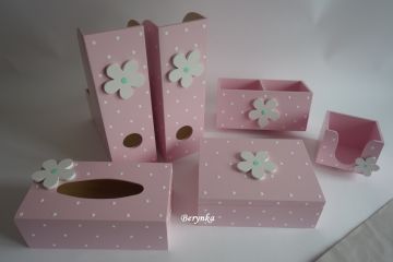 Dřevěné dekorace - růžové s puntíky