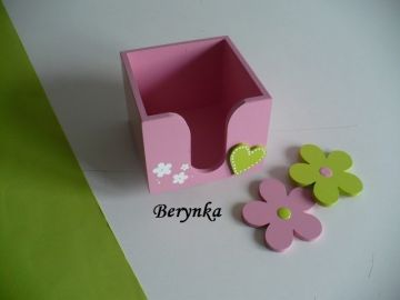 Krabička na poznámkové bločky se srdíčkem