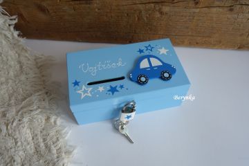 Dřevěná pokladnička s autíčkem