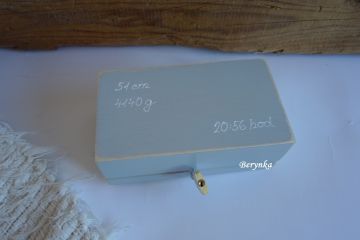 Dřevěná pokladnička s autíčkem