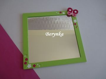 Dřevěné dekorace - zelená a malinová s růžovou