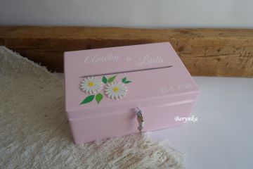 Svatební bedýnka s kopretinami