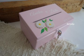 Svatební bedýnka s kopretinami