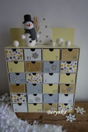 Adventní kalendář zlato-šedý se sněhuláčkem