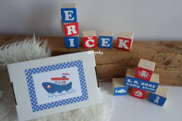 Dřevěné kostičky červeno-modré