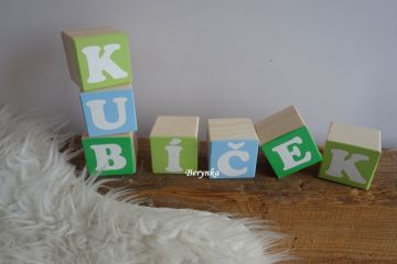 Dřevěné kostičky modro-zelené