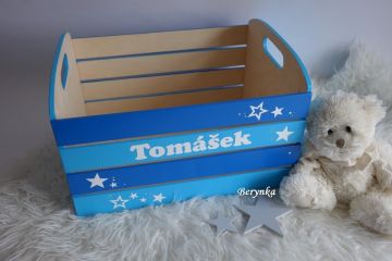 Dřevěná bedýnka se jménem - různé barvy