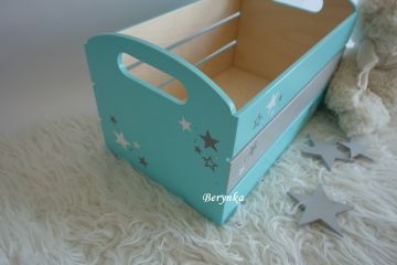 Dřevěná bedýnka se jménem - různé barvy