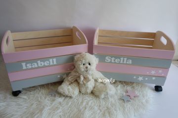 Dřevěná bedýnka se jménem - různé barvy