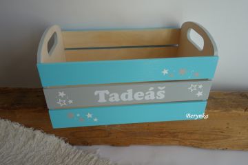 Dřevěná bedýnka se jménem - různé barvy